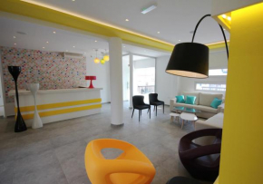 Sea CleoNapa Hotel